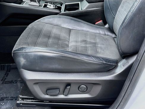 Used 2022 Mitsubishi Outlander SE AWD/4WD image 19