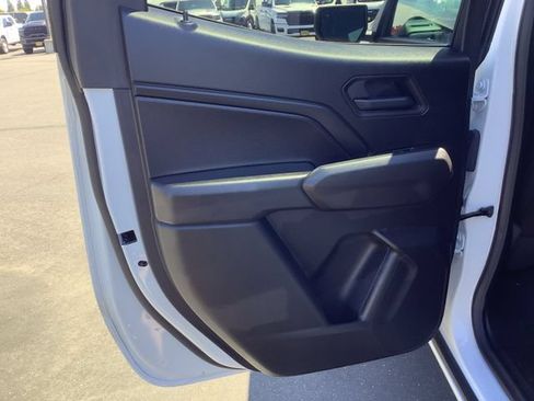 Used 2026 Chevrolet Colorado W/T w/ Advanced Trailering Package RWD image 25