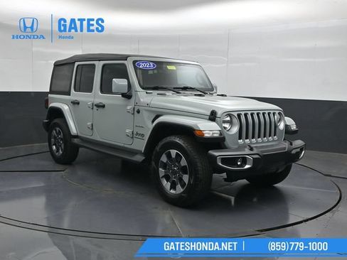 Used 2023 Jeep Wrangler Unlimited Sahara w/ Cold Weather Group AWD/4WD image 4