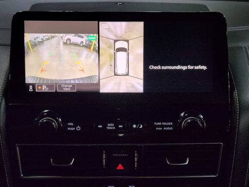 Used 2023 Nissan Armada Platinum w/ Captain's Chairs Package RWD image 39