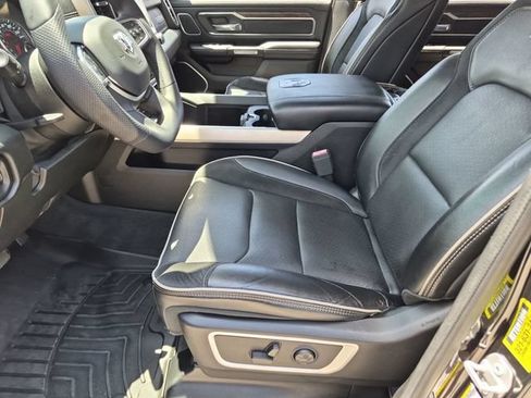 Used 2019 RAM 1500 Laramie AWD/4WD image 11