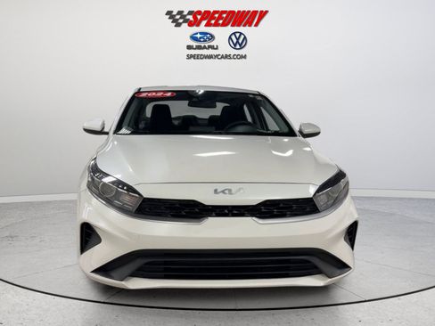 Used 2024 Kia Forte LXS FWD image 13