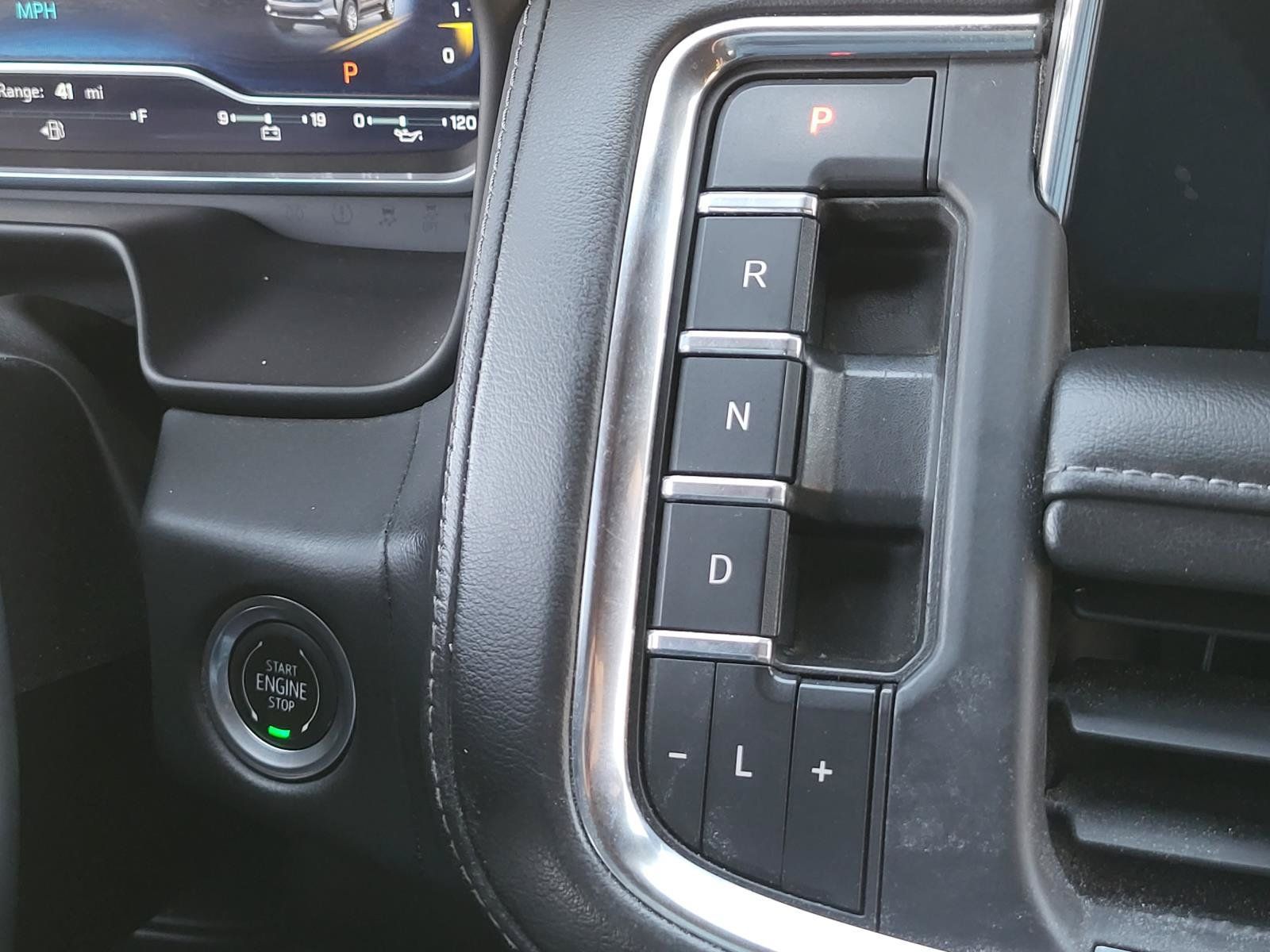Used 2023 Chevrolet Tahoe Z71 AWD/4WD image 28