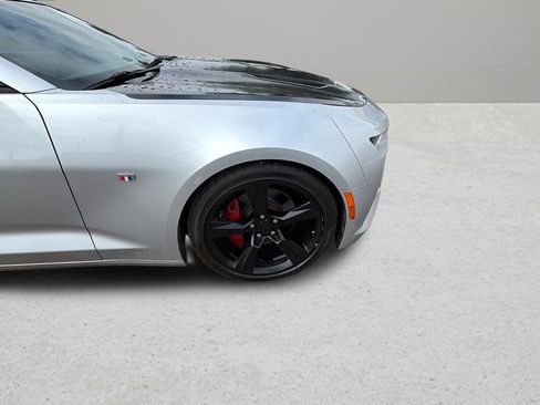 Used 2017 Chevrolet Camaro SS RWD image 18