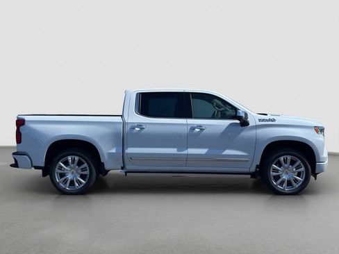New 2026 Chevrolet Silverado 1500 High Country AWD/4WD image 7