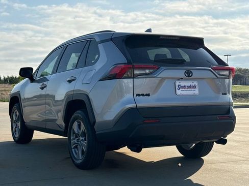 Used 2024 Toyota RAV4 XLE image 6