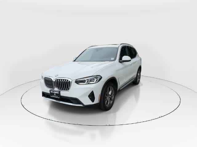 Used 2024 BMW X3 xDrive30i w/ Premium Package w/ZPA AWD/4WD image 4