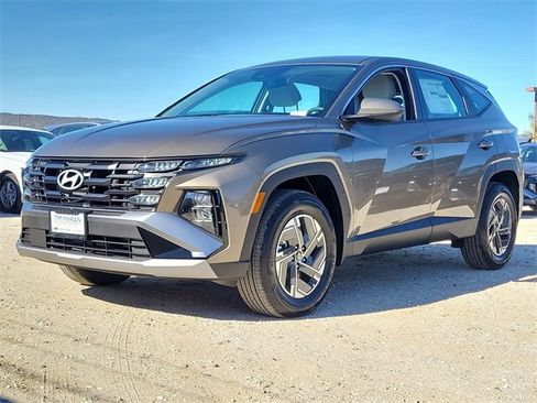 New 2026 Hyundai Tucson Blue SE image 5