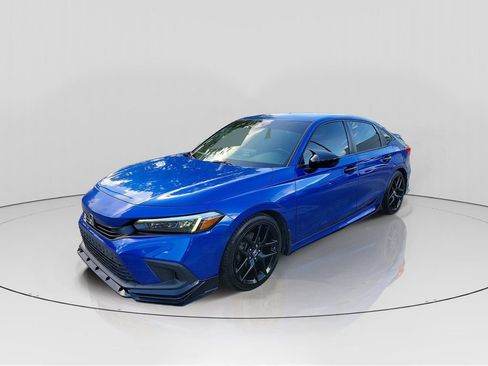 Used 2023 Honda Civic Sport image 3