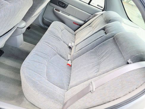 Used 2001 Buick Regal LS w/ Premium Pkg FWD image 15