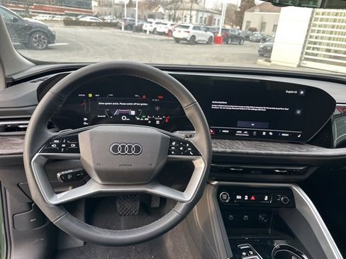 New 2025 Audi Q5 Premium image 18
