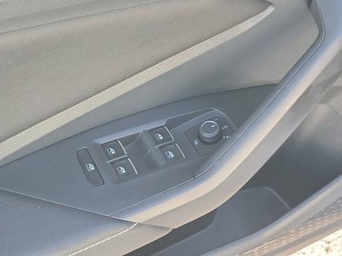 Certified 2024 Volkswagen Jetta Sport image 17