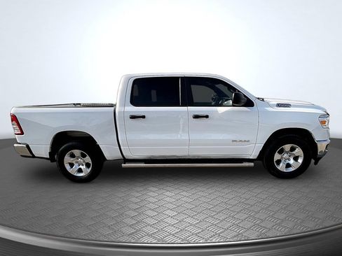 Used 2024 RAM 1500 Big Horn AWD/4WD image 4