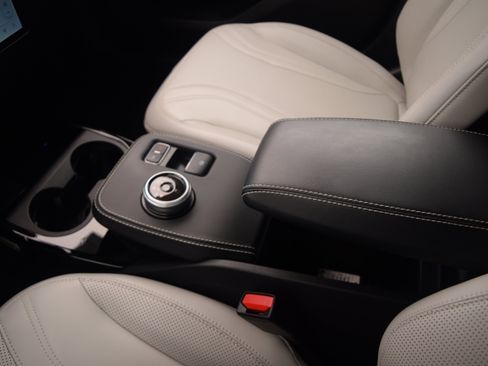 Used 2023 Ford Mustang Mach-E Premium image 12