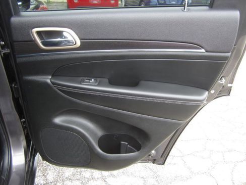 Used 2014 Jeep Grand Cherokee Limited w/ Trailer Tow Group IV image 62