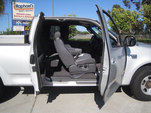 Used 2003 Ford F150 XLT RWD image 23