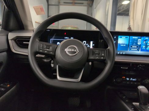 New 2026 Nissan Kicks SV w/ SV Premium Package AWD/4WD image 11