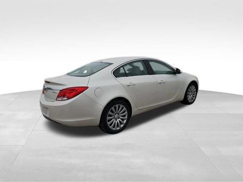 Used 2012 Buick Regal Leather image 5