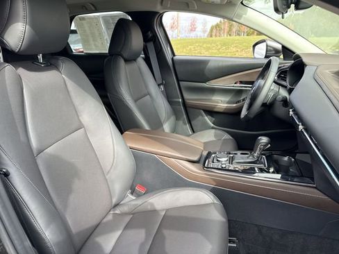 Certified 2025 MAZDA CX-30 AWD 2.5 S w/ Premium Package image 13