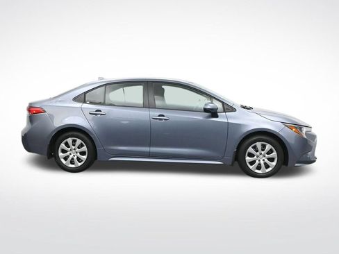 Used 2026 Toyota Corolla LE FWD image 4