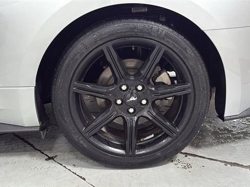 Used 2018 Ford Mustang Coupe w/ Black Accent Pkg image 23