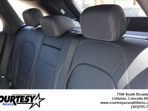 Used 2018 Mercedes-Benz GLC 300 4MATIC image 24
