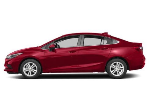 Used 2018 Chevrolet Cruze LT FWD image 3