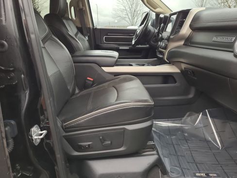 Used 2019 RAM 3500 Laramie image 22