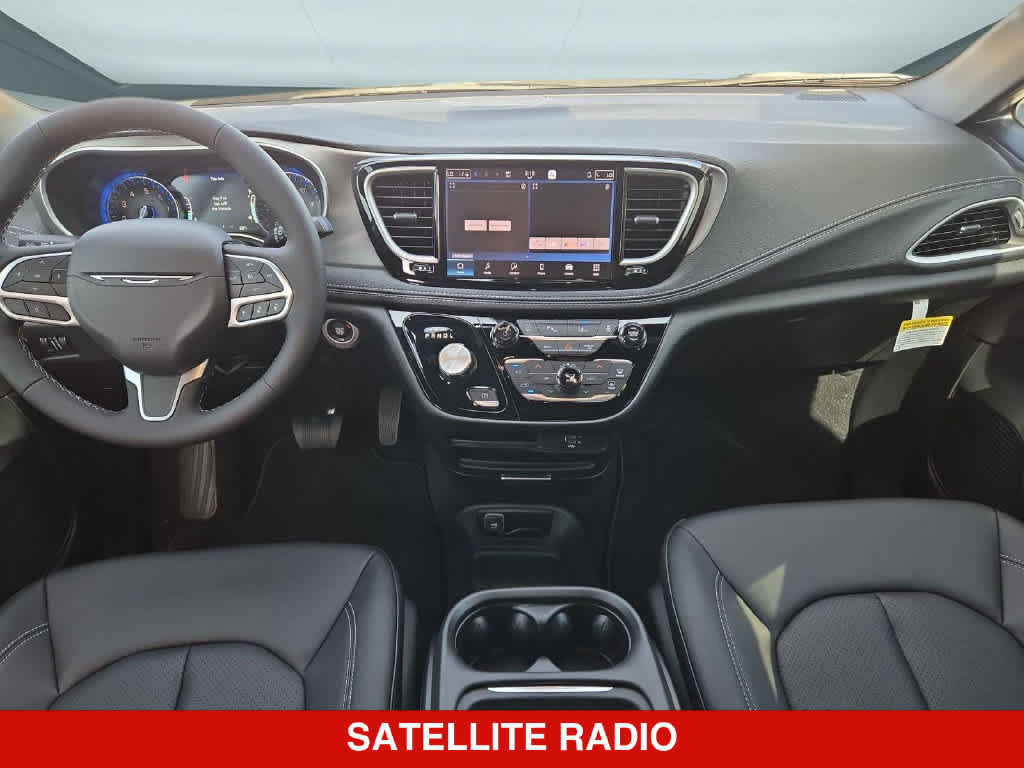 New 2027 Chrysler Pacifica Select FWD image 15