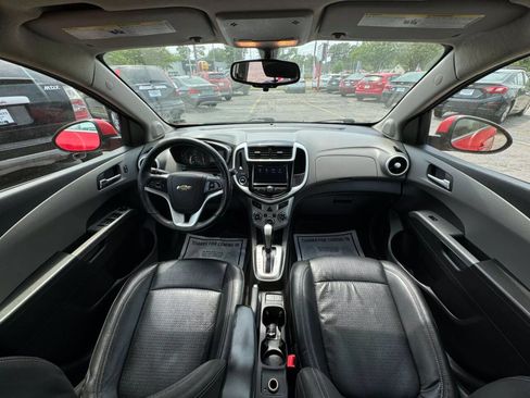 Used 2020 Chevrolet Sonic Premier image 32