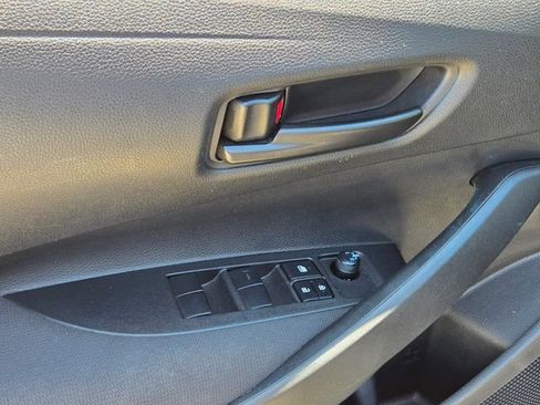 Used 2025 Toyota Corolla LE FWD image 24