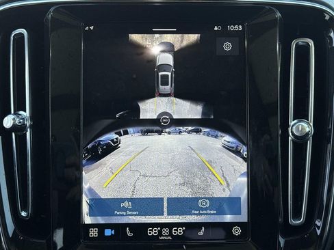 Used 2024 Volvo XC40 B5 Plus image 41