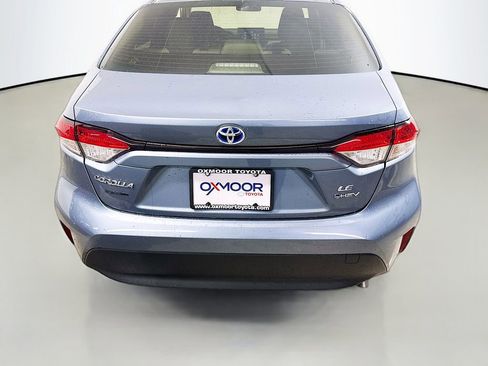 Used 2025 Toyota Corolla LE w/ LE Premium Package image 18