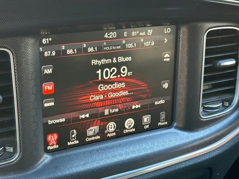 Used 2016 Dodge Charger SRT w/ Harman/Kardon Audio Group RWD image 25