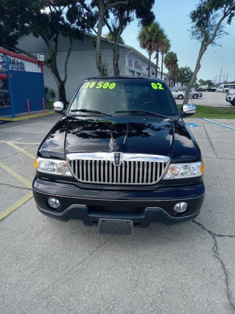Used 2002 Lincoln Blackwood RWD image 4