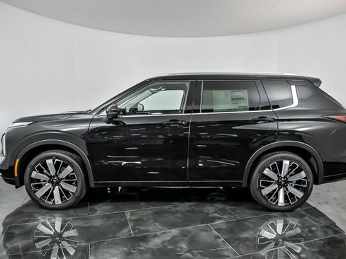 New 2026 Mitsubishi Outlander SEL image 6