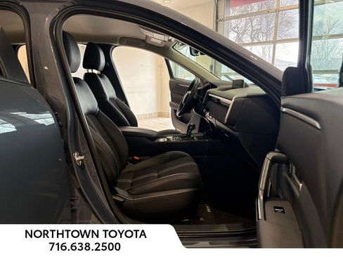 Used 2025 MAZDA CX-50 AWD 2.5 S w/ Preferred Package image 17