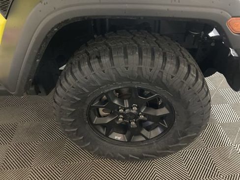 Used 2022 Jeep Wrangler Sport AWD/4WD image 42