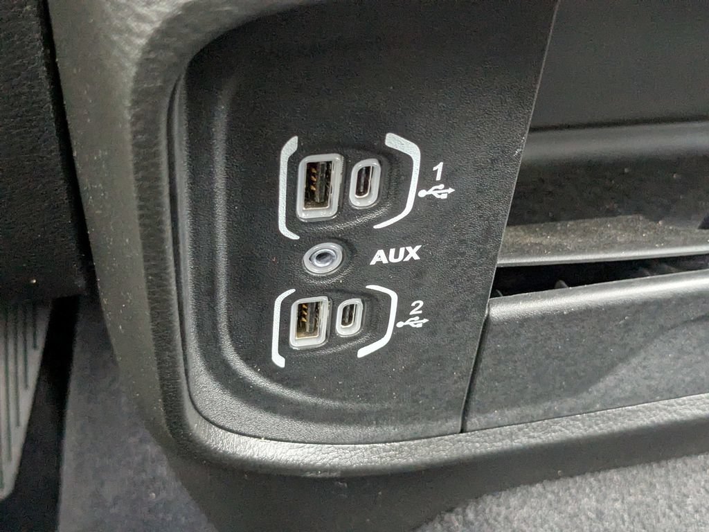 Used 2024 RAM 2500 Laramie w/ Safety Group AWD/4WD image 22