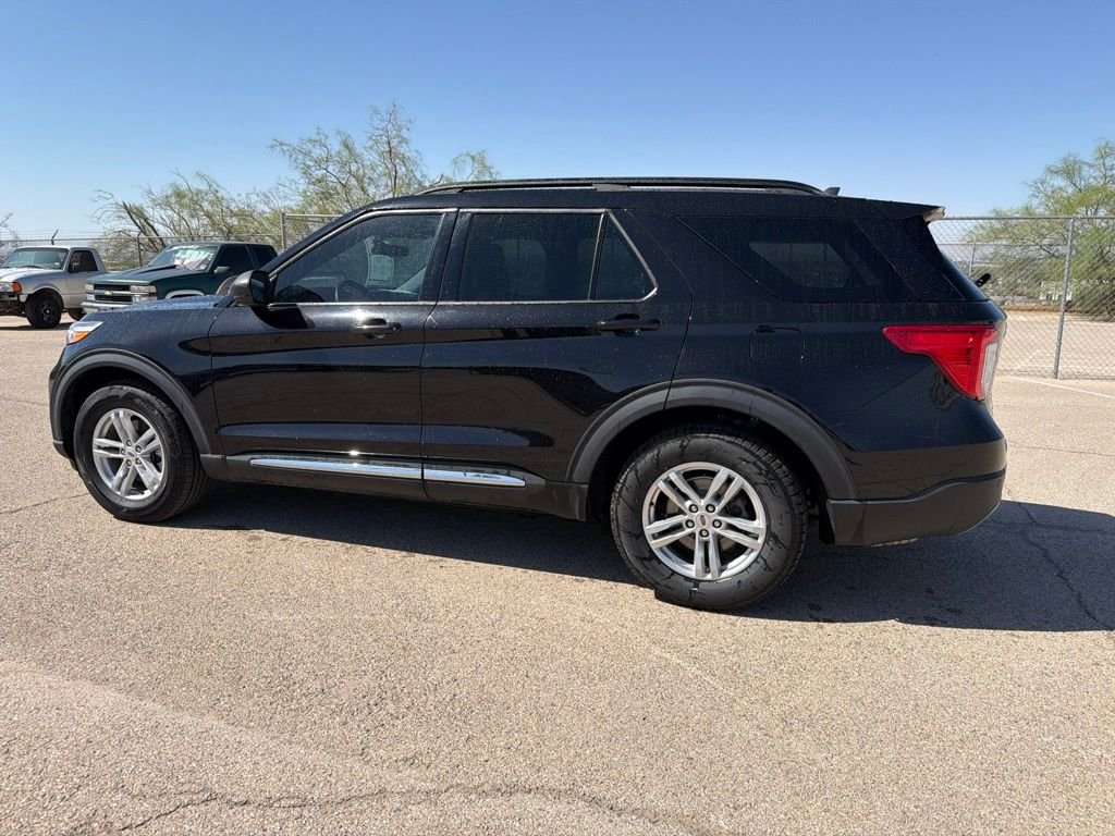 Used 2023 Ford Explorer XLT w/ Equipment Group 202A RWD image 5