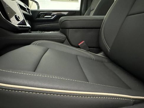 New 2026 GMC Yukon XL Elevation w/ Elevation Premium Package AWD/4WD image 25