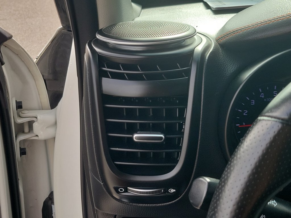 Used 2018 Kia Soul ! FWD image 31