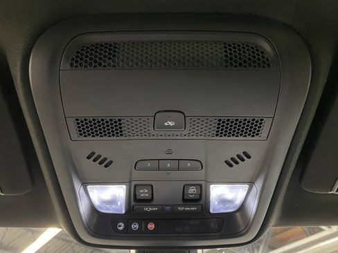 Used 2023 Cadillac XT5 Sportv image 34