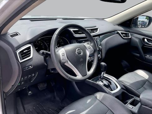 Used 2016 Nissan Rogue SL w/ SL Premium Package FWD image 18