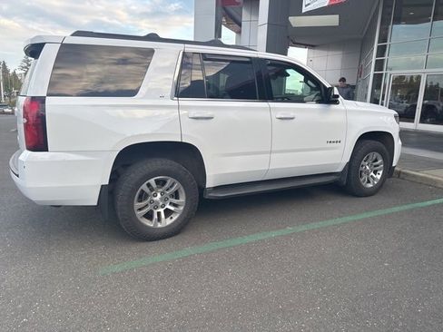 Used 2017 Chevrolet Tahoe LT image 9