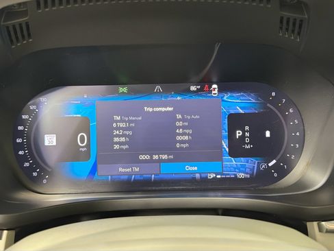 Certified 2023 Volvo XC60 B5 Plus w/ Protection Package Premier FWD image 11