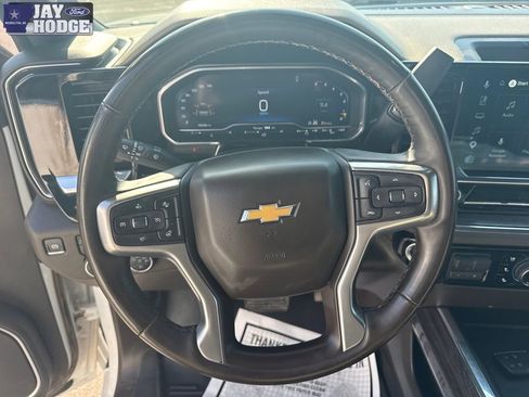 Used 2024 Chevrolet Silverado 2500 LTZ w/ LTZ Convenience Package AWD/4WD image 19