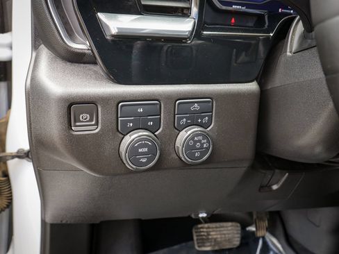 Used 2024 Chevrolet Silverado 2500 LT w/ Convenience Package AWD/4WD image 21