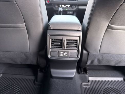 Used 2026 Subaru Outback Premium AWD/4WD image 21