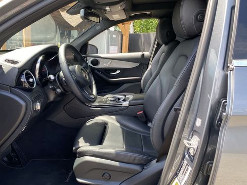 Used 2019 Mercedes-Benz GLC 300 4MATIC image 13